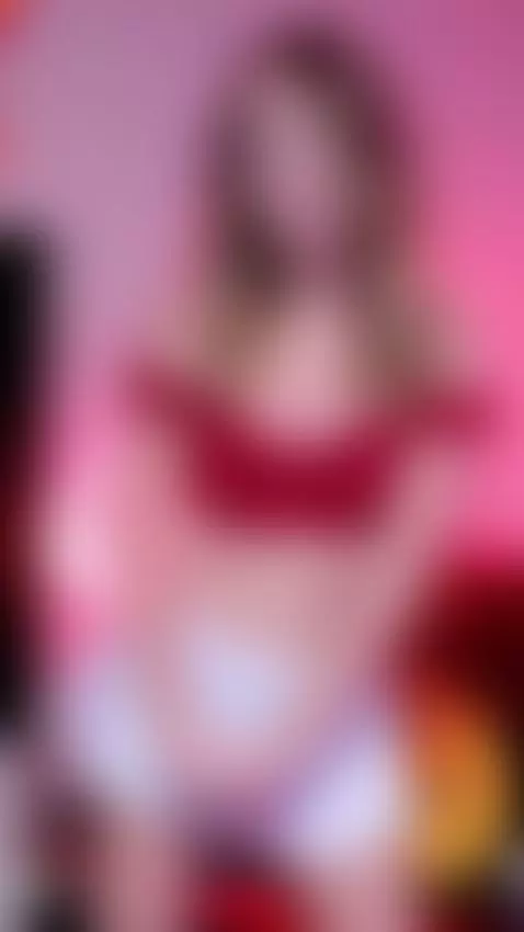 Wiggle wiggle wiggle 😏 by emberhartvip