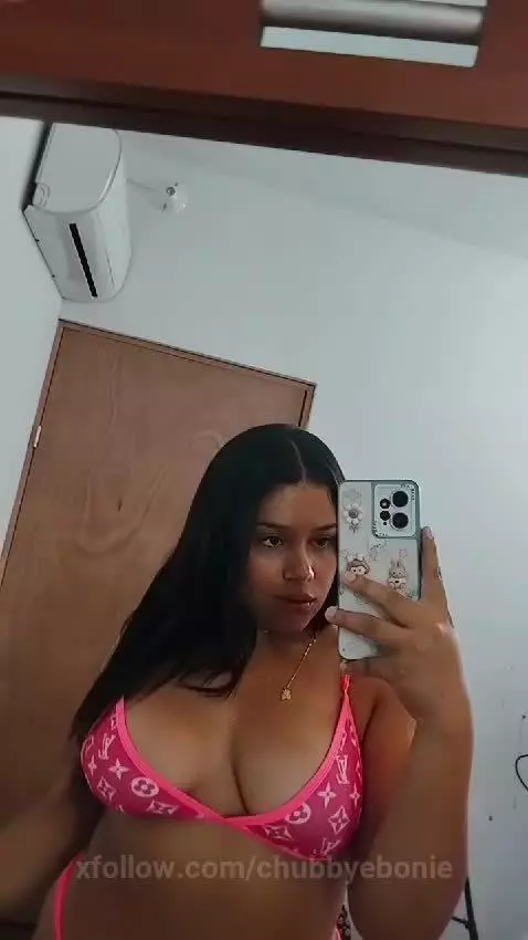 hi loves 💕 by chubbyebonie