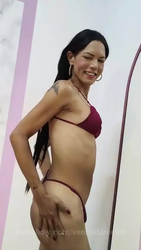 https://stripchat.com/VenusDanielss/follow-me by venusdanielss