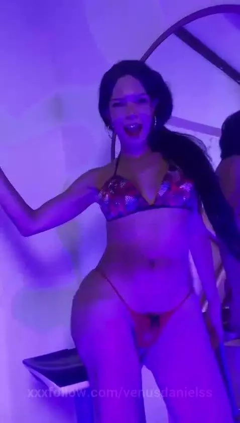 Come watch me take control of every sensation. 😈✨ by venusdanielss