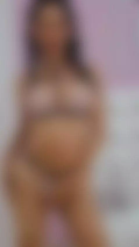 I would love your milk on my face 
https://es.stripchat.com/... by venusdanielss