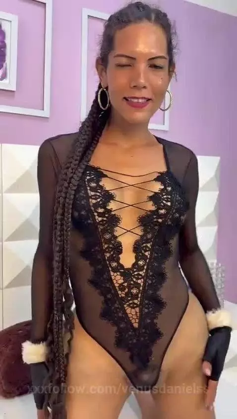 Take control and make me so wet 💦
https://es.stripchat.com/V... by venusdanielss