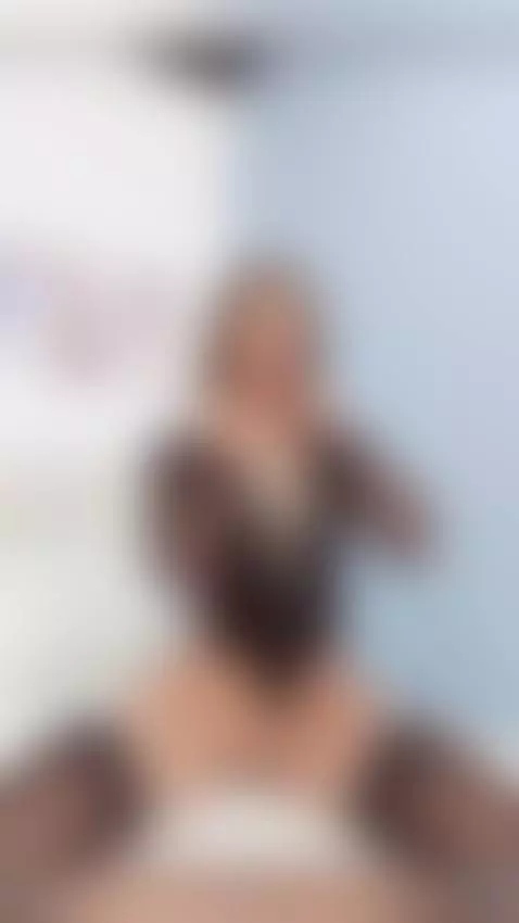 I NEED A LITTLE HELP HERE  ¿ CAN YOU HELP ME?😈🔥 by emmacyruss