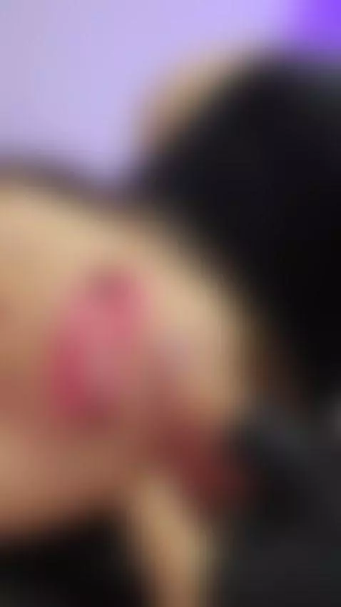 sexy bite in my mouth and fuck me merciless 😏🔥 by kiimlee