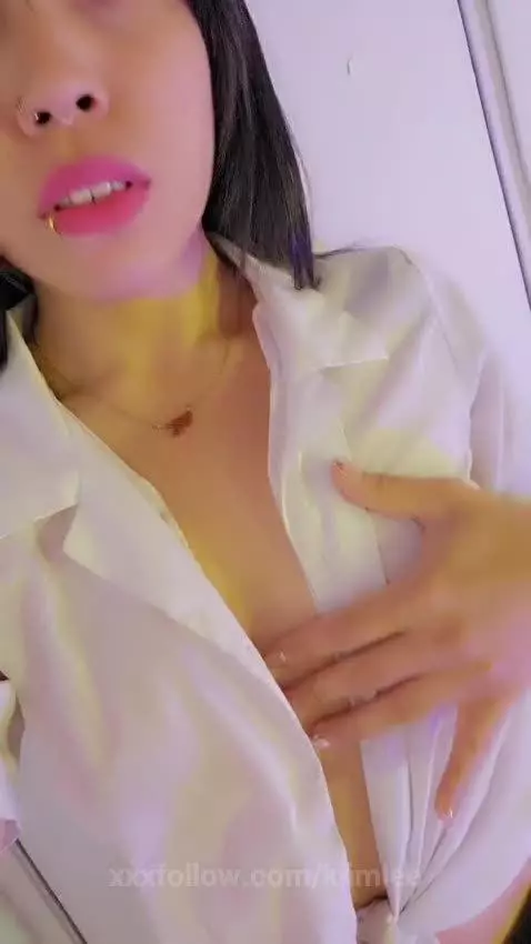 Your secretary horny and ready to be fucked 🍑✨ by kiimlee