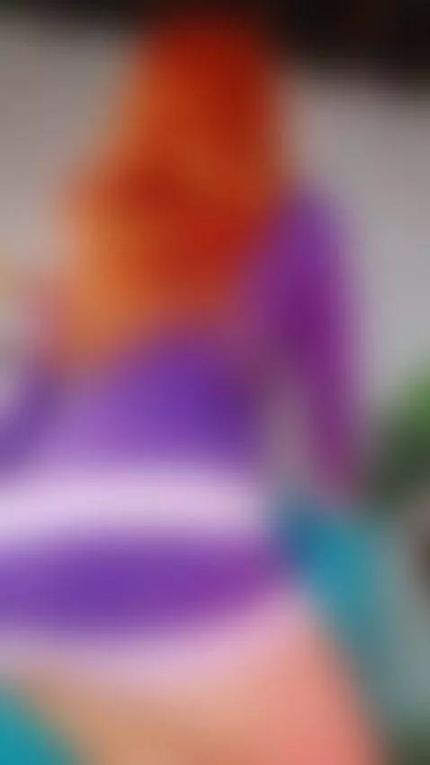 Daphne wants to discover the mystery that is in her pussy 🍑😈 by kiimlee