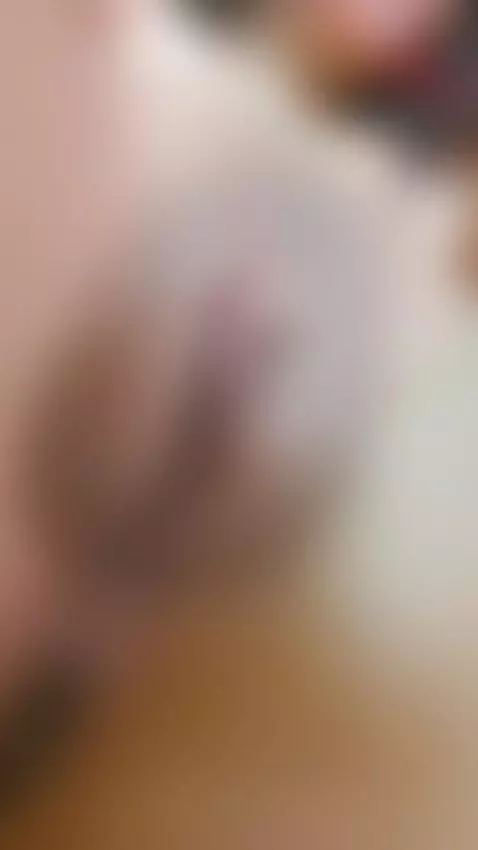 My pussy gets very wet when it sees you 💦 by kiimlee