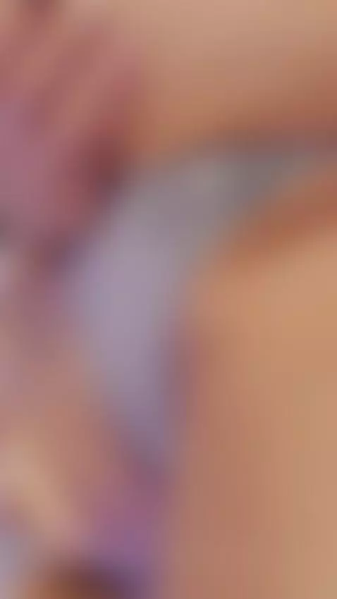 My wet pussy is ready to be fucked 🍆 by kiimlee