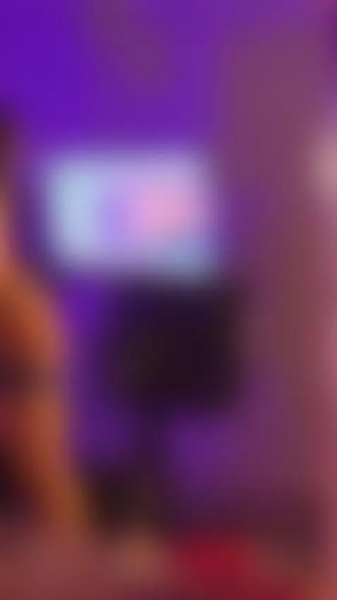 My big butt in the mirror reflection 💎 by kiimlee