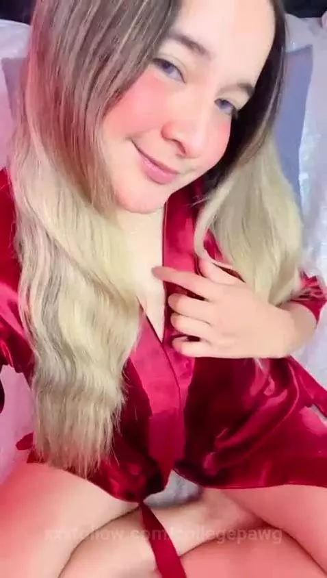 I will seduce you with my body, do you think you can resist?... by collegepawg