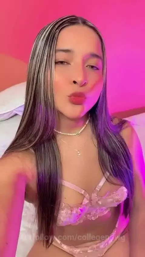 I wanna make you cum in my mouth 💦💋 by collegepawg