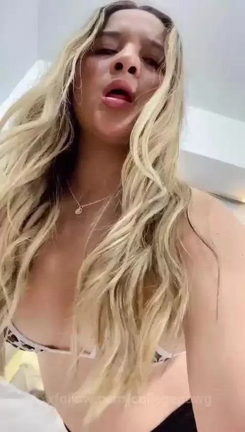 I love watching you while I suck your dick 🥵😏🔥 by collegepawg