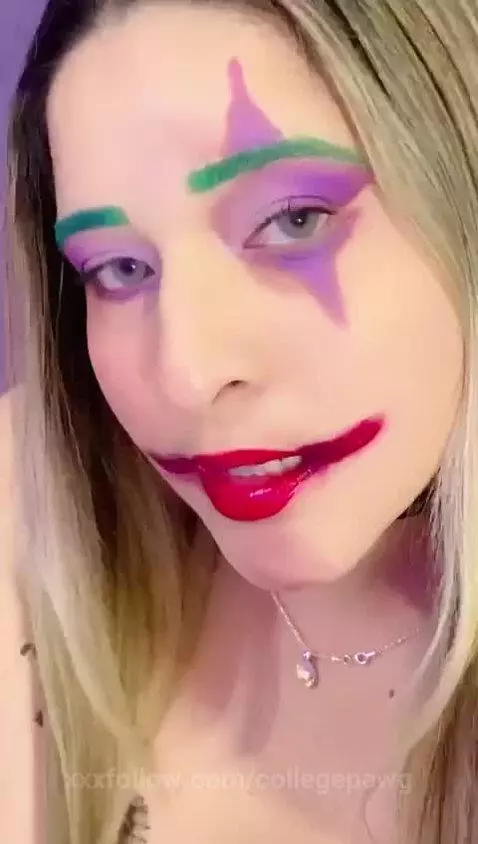 I'm looking for my Harley Quinn 😈💋🔥 by collegepawg