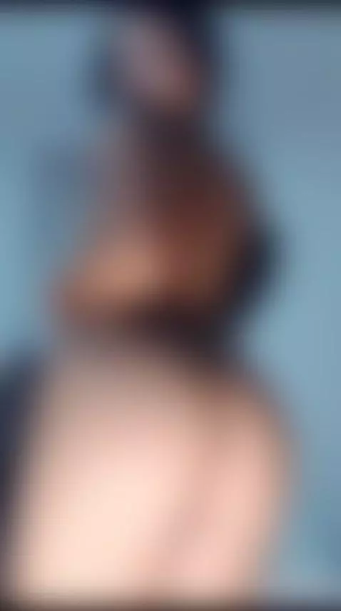 Do you like my ass? I wish you were inside me. 🔥 by lesliee10