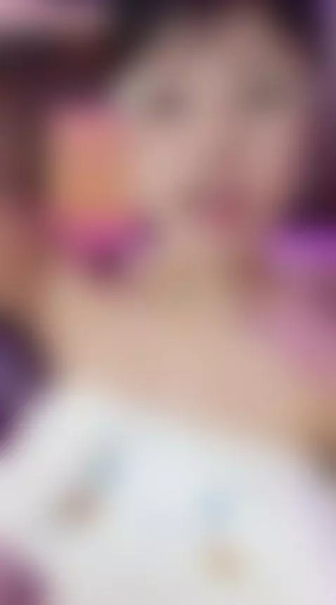 Your christmas present is here now! by rebeka-baker