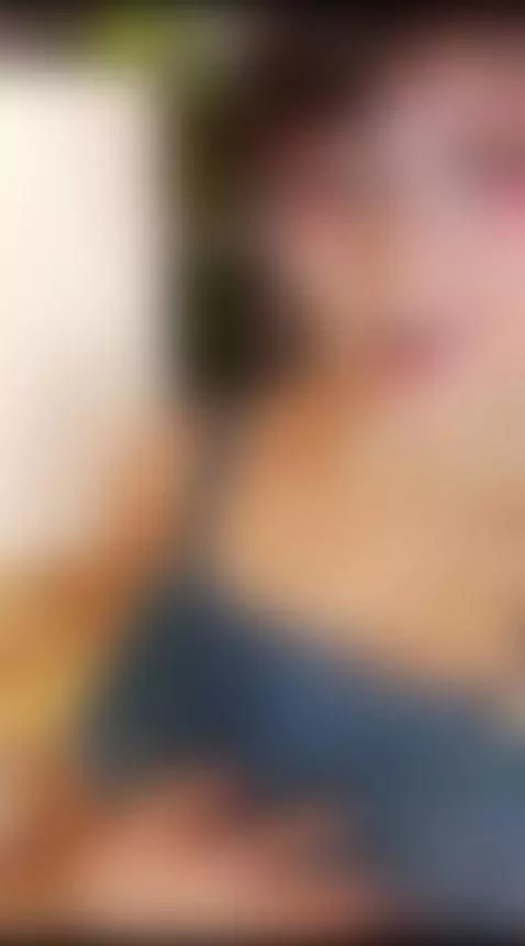 Me dejas hacerte un retrato desnudo? by rebeka-baker