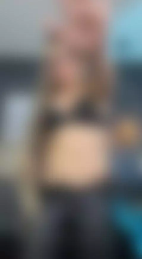 a little dance ♥ by emillyh