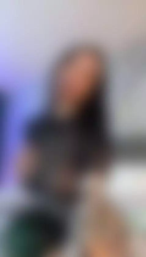 take off my clothes slowly 
https://chaturbate.com/b/julieta... by julieta-de-los-angeles