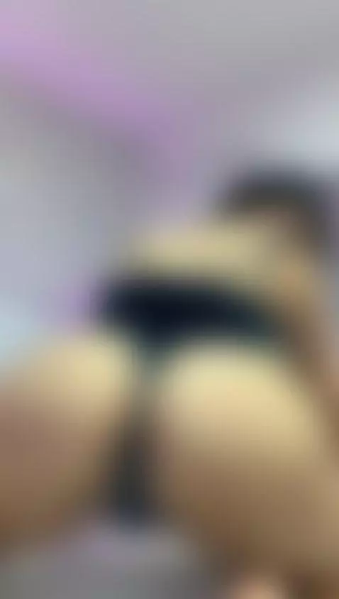 FRIYAY!! DO YOU WANNA FEEL ME? :) by megan-falls