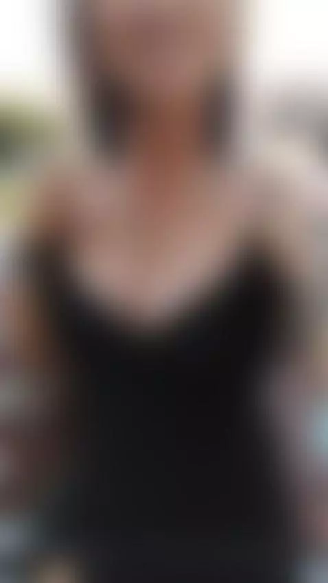 MamaDukes just being a Milf! Give her a 👍 by mrdukes85