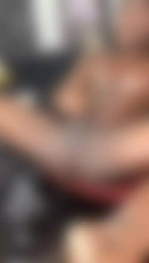 Hey baby come on, I feel very horny today by sofiabrouww