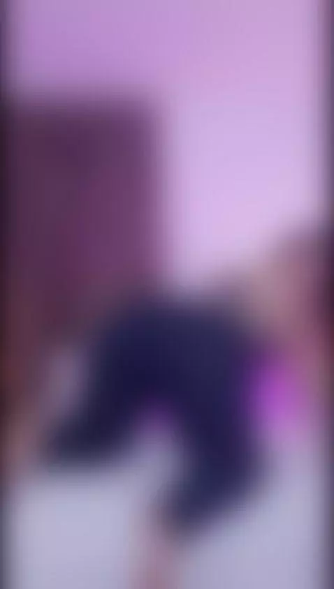 Do you love me? I'm online now 💋💦 by lenah-smith