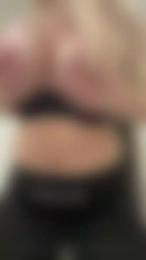 My natural and lovely boobs by yourbustyblond3