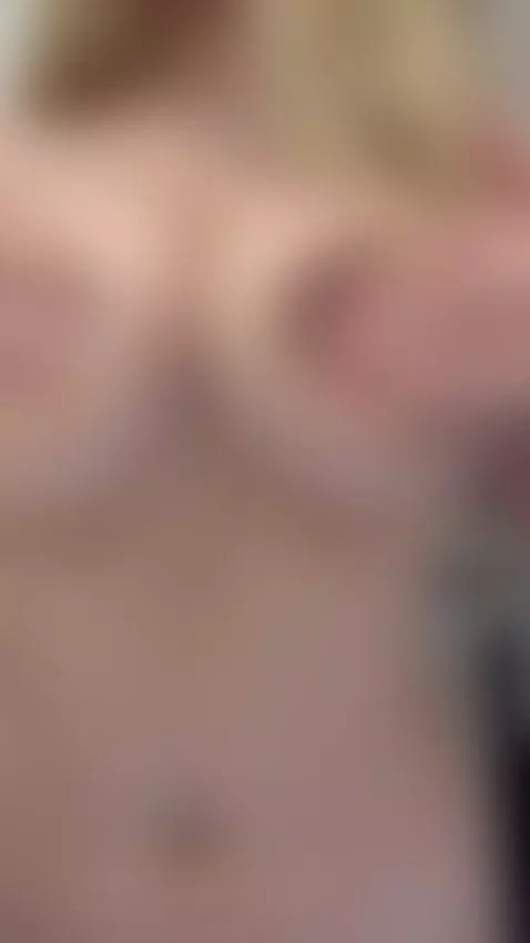 Join my onlyfans ❤️ by yourbustyblond3