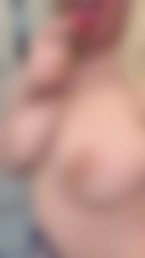 onlyfans free 😍 link in bio by yourbustyblond3