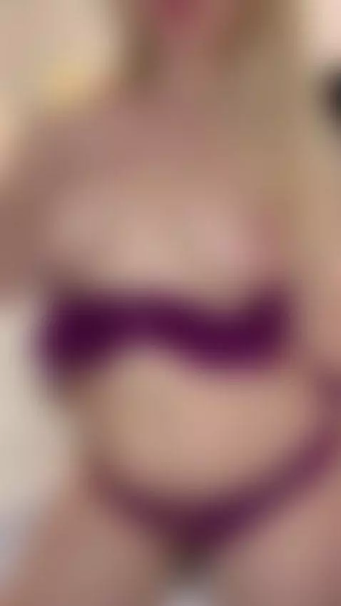 onlyfans free 😍 link in bio by yourbustyblond3