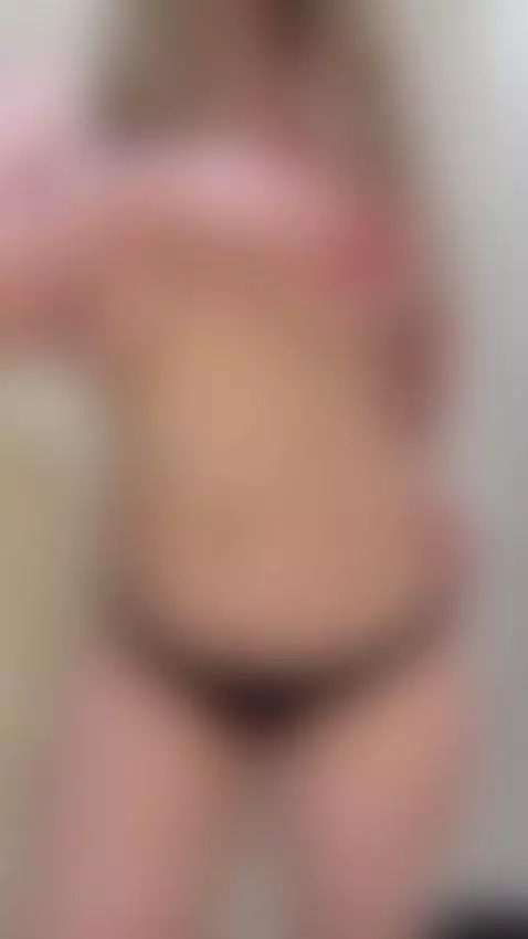 onlyfans free 😍 link in bio by yourbustyblond3