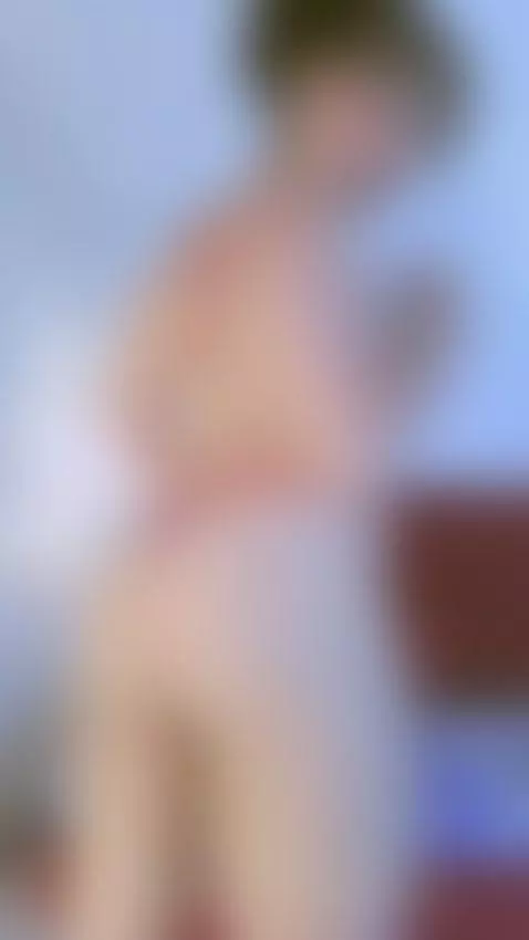 look at my tits how they come out when they see you...💦🤤 by channelrhys