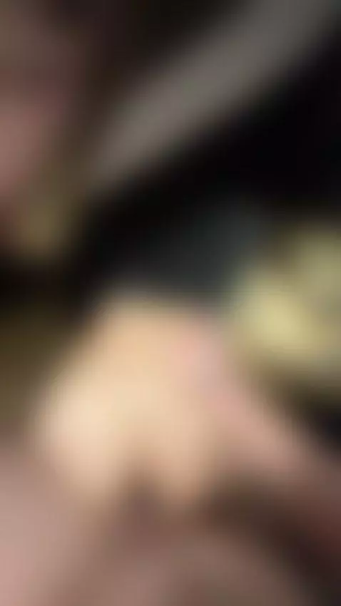 Deja un comentario que nos gusta leerlos 🍆🍆🍆
Leave a comment... by mark-and-liddy