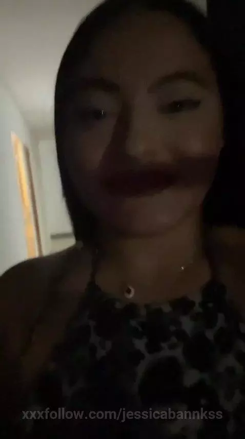 me gusta cvuando me dejan sola en la casa, porque puedo most... by jessicabannkss