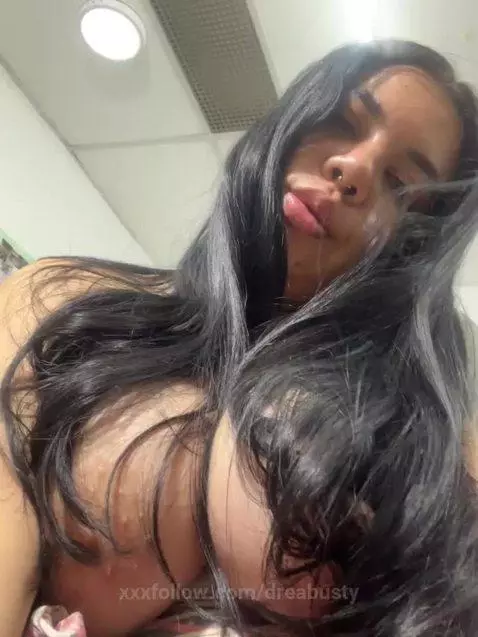 bigboobs by dreabusty