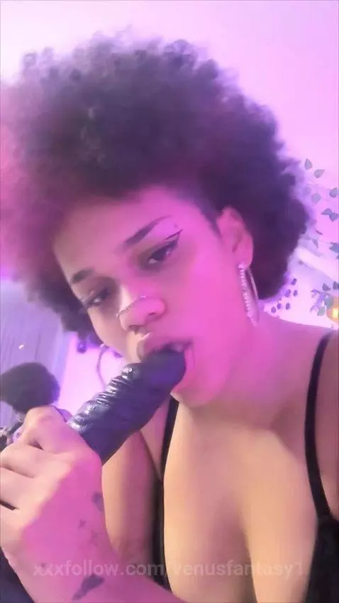 i love to gag on it by venusfantasy1