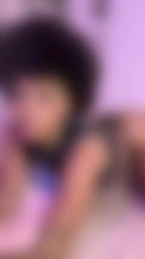 watching novelas, and you? by venusfantasy1