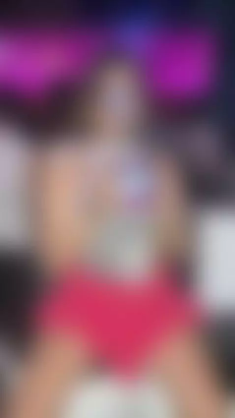 upssss se me salio una bubi by sofiebunnie