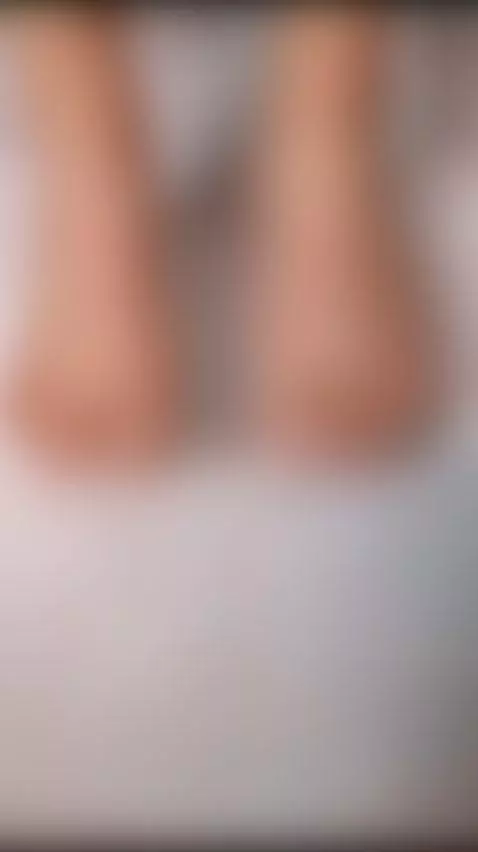 DO U HAVE FOOT FETISH? by sofii-hills