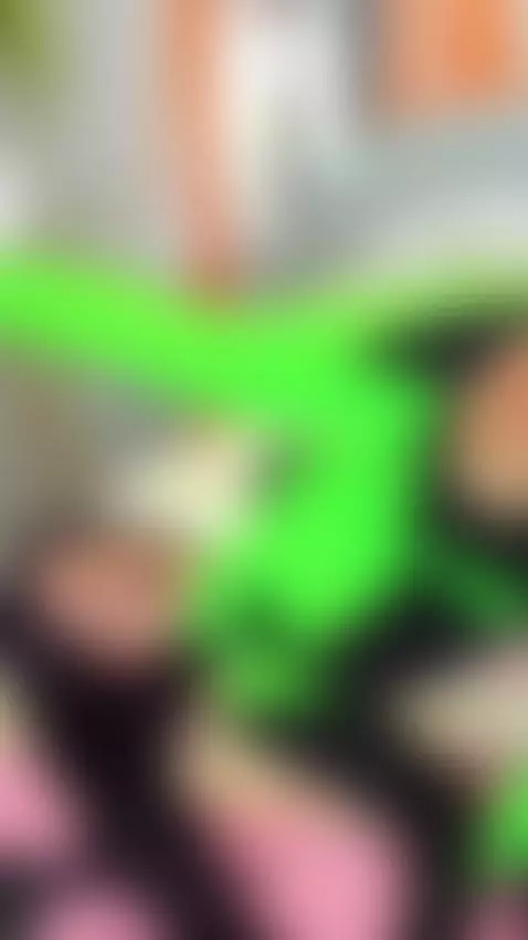 Mi flexibilidad un placer culposo by jellyfishpink