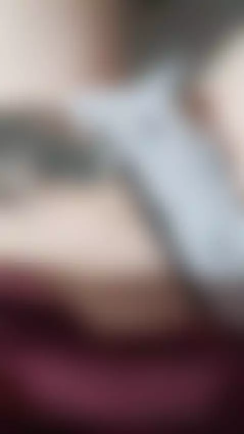 Más contenido en mi of by jellyfishpink