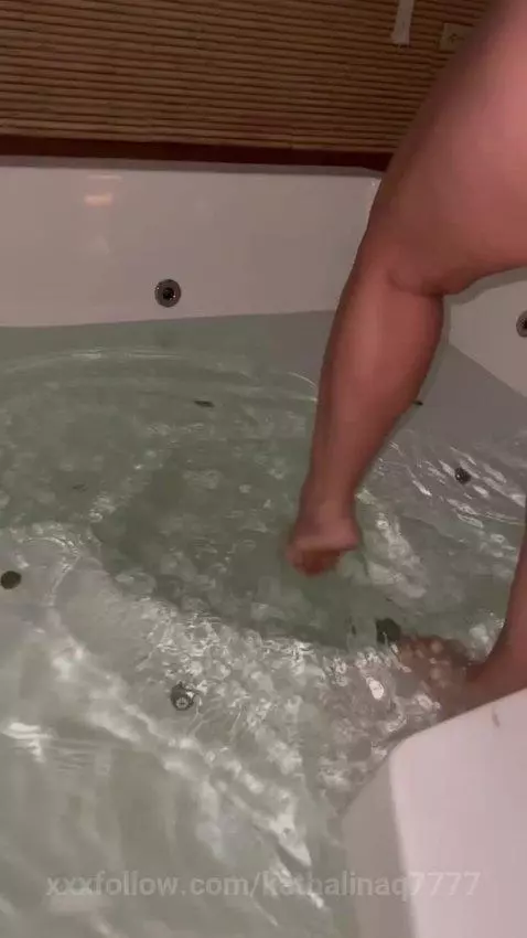 rica manera de comenzar la semana 🔥feliz lunes 🔥🔥 by kathalinaq7777