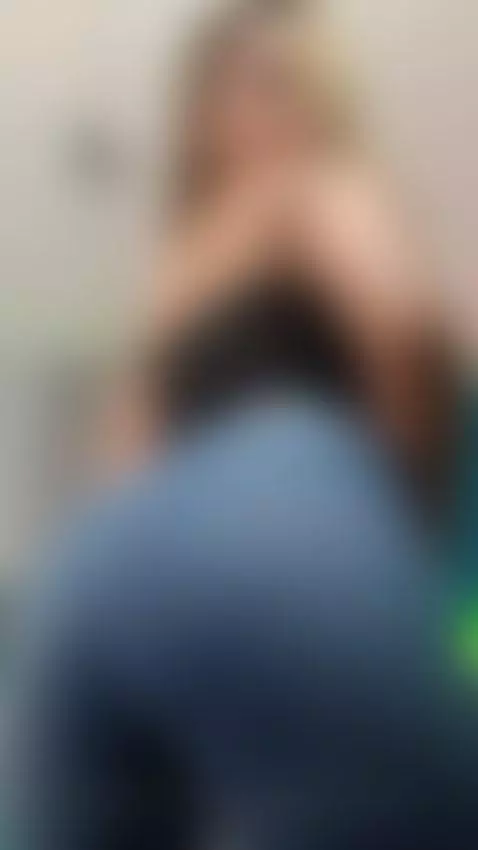 bigasss, latina, smalltits by abbysmiith1