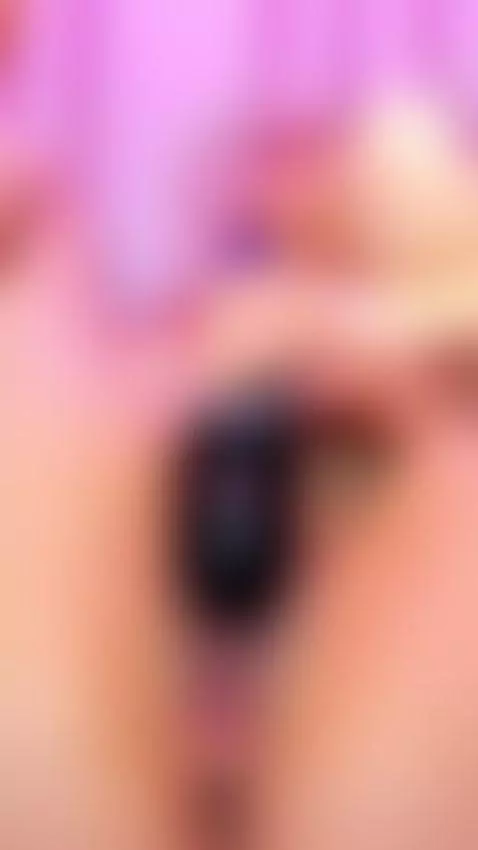 Vibrating a lot and wet pussy 💦 by cintyaleiner