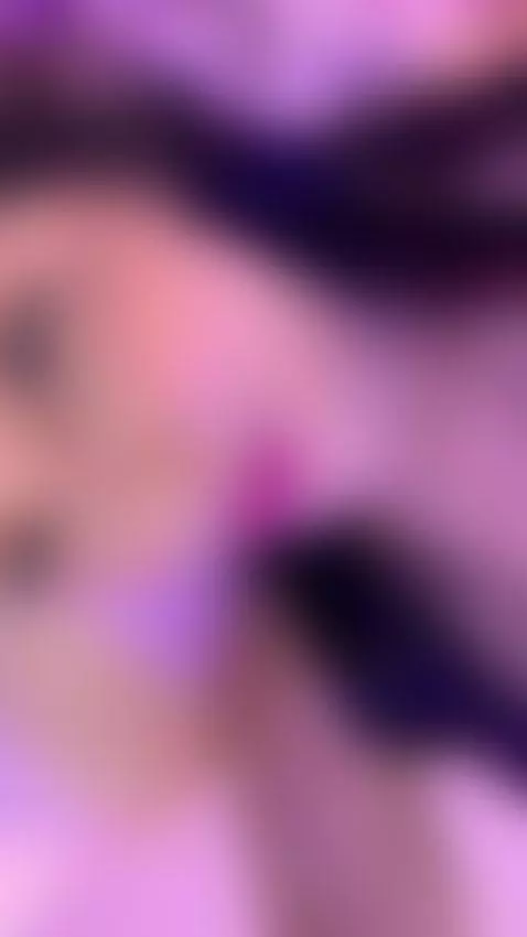 Babe, I'm online and ready for you to come fuck me. It feels... by cintyaleiner