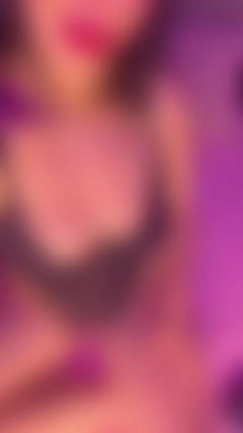 It's getting hot in here… I'm live and the goal is set. Come... by cintyaleiner