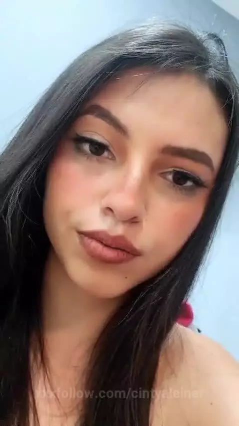 Hey♥ by cintyaleiner