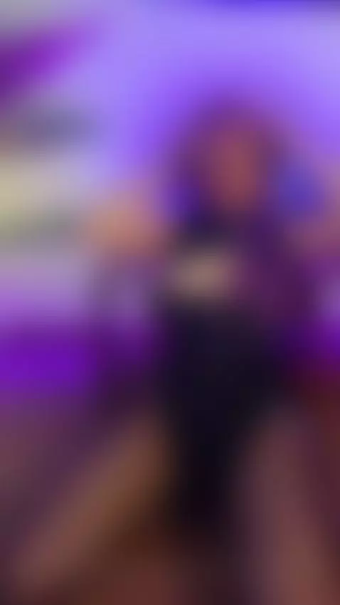 Help me to be the biggest singer inside me :* by loidjanne