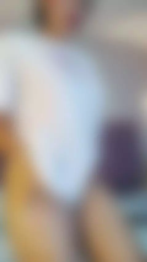 Tonight I’ll get on all fours and you just enjoy.🍑🤤 by emily-foxy