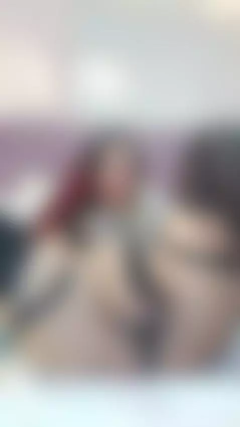 you riding my ass all day long without stopping...🥵🍑
es.stri... by emily-foxy